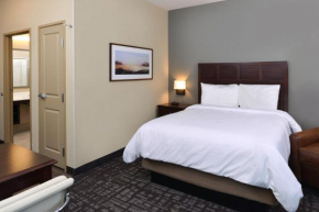 Гостиница Legacy Suites Donaldsonville  Доналдсонвилл